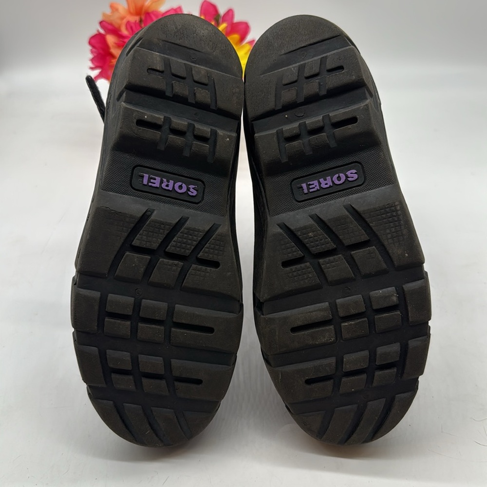 Sorel Violet and Black Snow Boots Size 6 WRB8776G - Picture 5 of 7